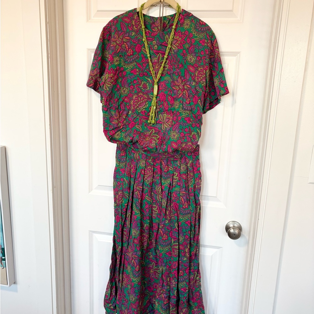 Vintage Floral Colorful Top and Skirt, with Necklace